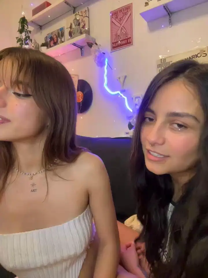 Emma_and_AlyStripchat Porn Cam 2024-02-11