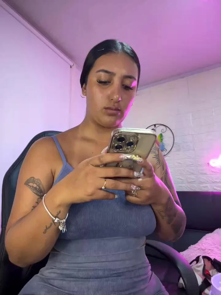 HannahoffStripchat Porn Cam 2024-01-09