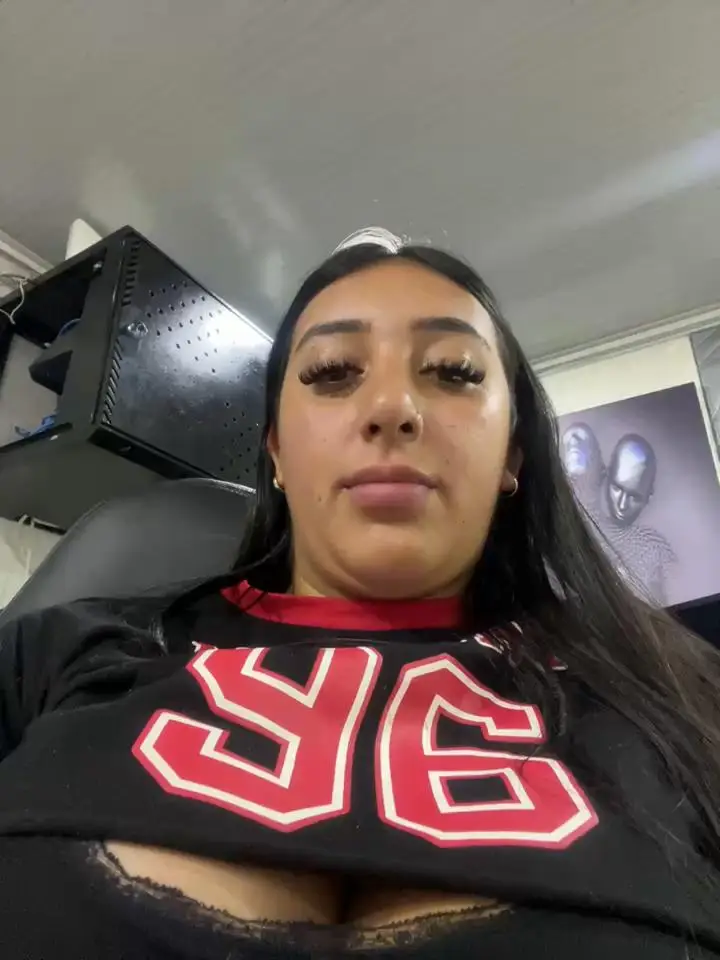 HannahoffStripchat Porn Cam 2024-02-13