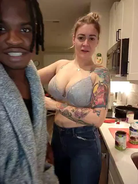 HollyTattooStripchat Porn Cam 2023-12-30