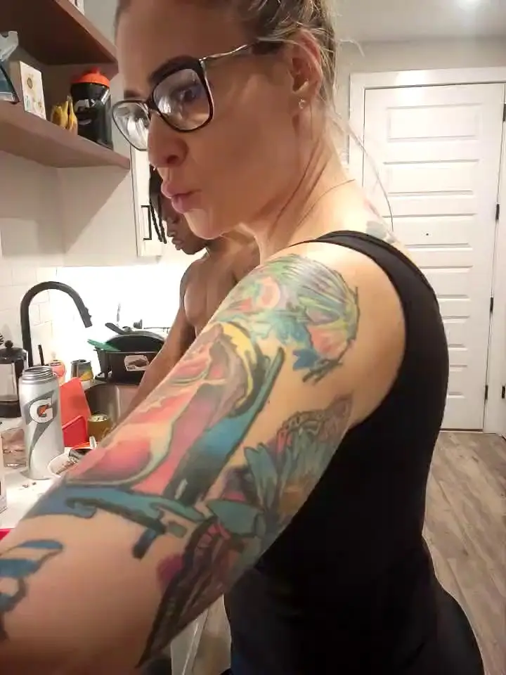 HollyTattooStripchat Porn Cam 2024-02-03