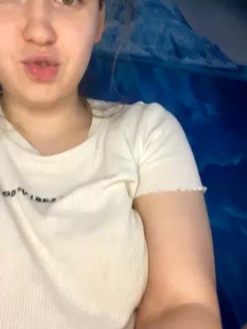 HornyGirlHStripchat Porn Cam 2023-12-10