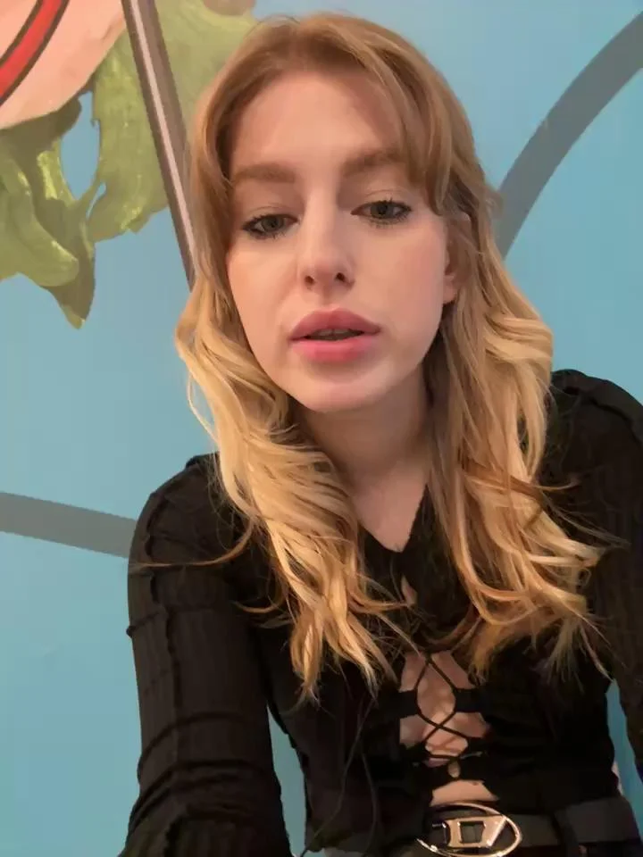 Kira_MiuStripchat Porn Cam 2024-01-14