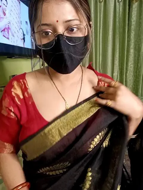 Lisa_bhabiStripchat Porn Cam 2023-12-31