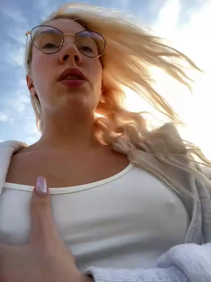 LuisaBeckerStripchat Porn Cam 2024-01-20