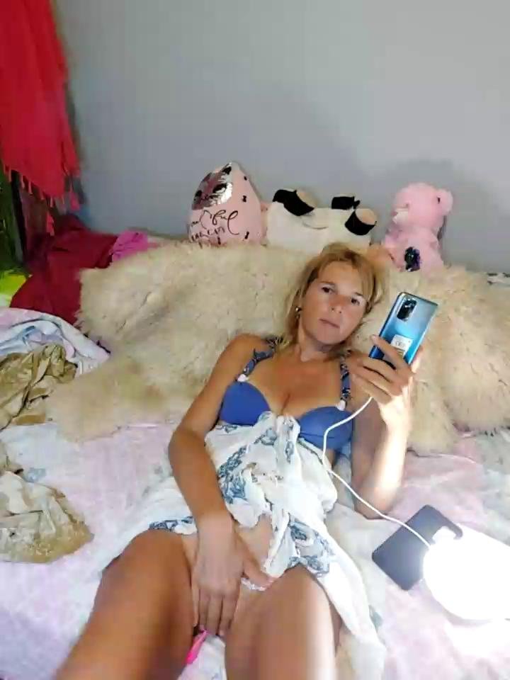 Luna-NaturalStripchat Porn Cam 2024-01-21