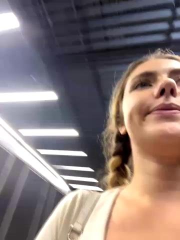 MariiDStripchat Porn Cam 2023-10-04