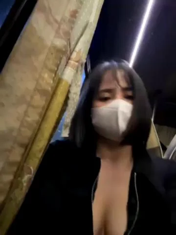 May-SquirtStripchat Porn Cam 2023-12-11