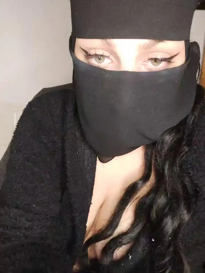 Mayoosh6Stripchat Porn Cam 2023-11-24