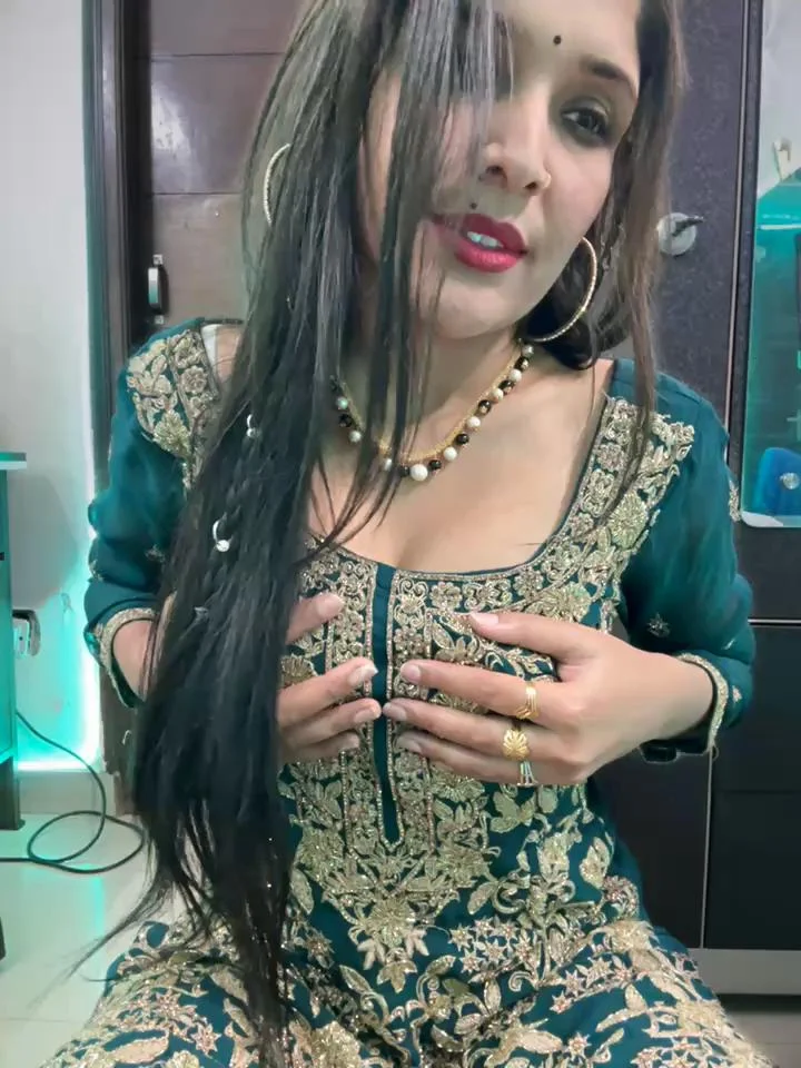 Meenakshi-Stripchat Porn Cam 2023-12-30