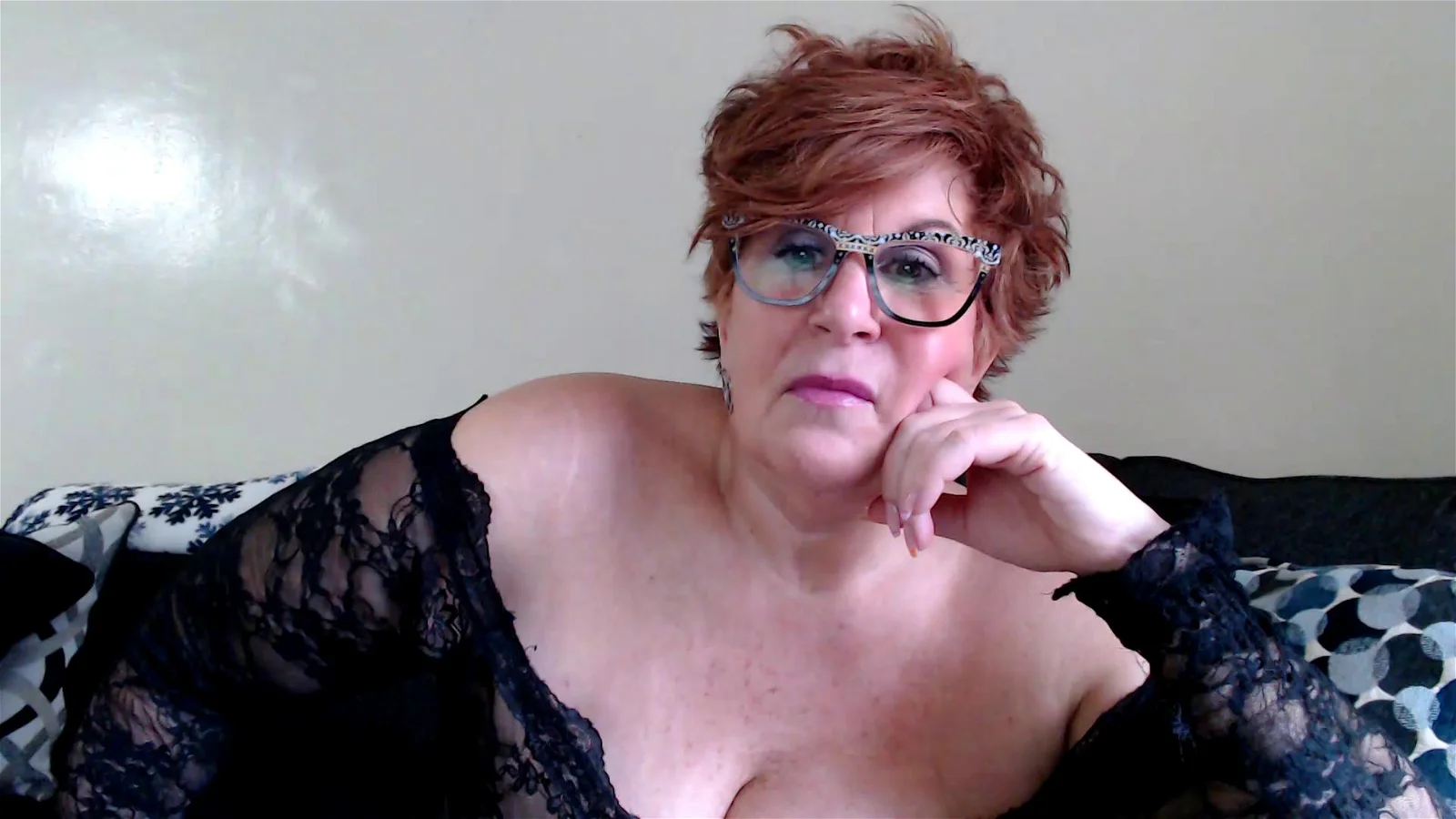 PlusizebigbootyStripchat Porn Cam 2024-02-11