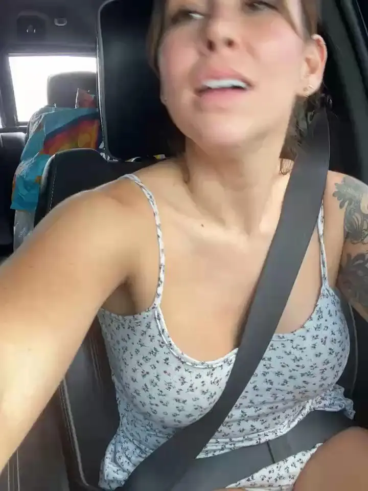 PublicPlaygirl_LeaStripchat Porn Cam 2024-01-27