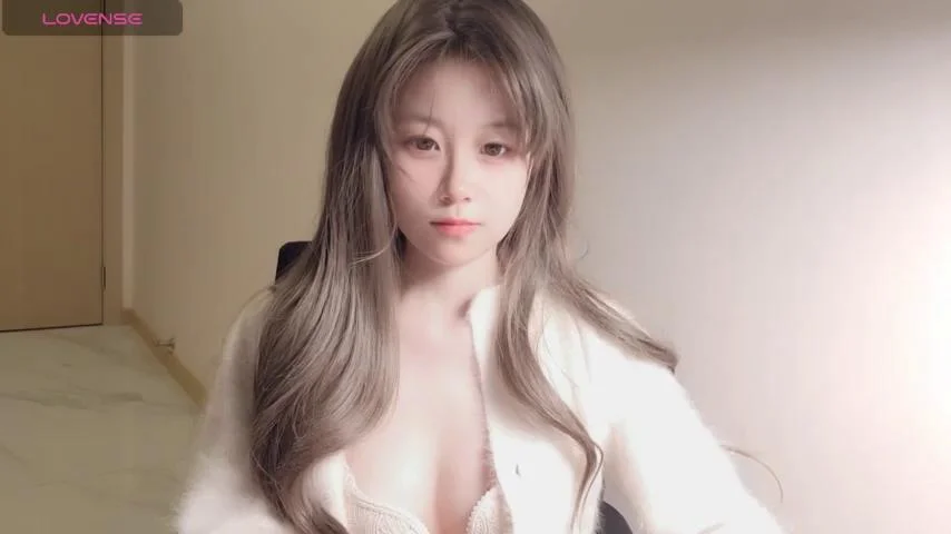 ReneeLovatStripchat Porn Cam 2023-11-20