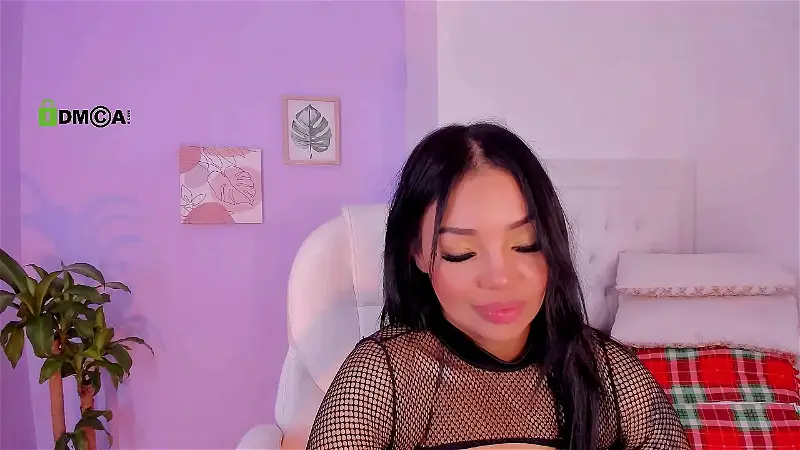 Sara_LipsXStripchat Porn Cam 2024-01-14