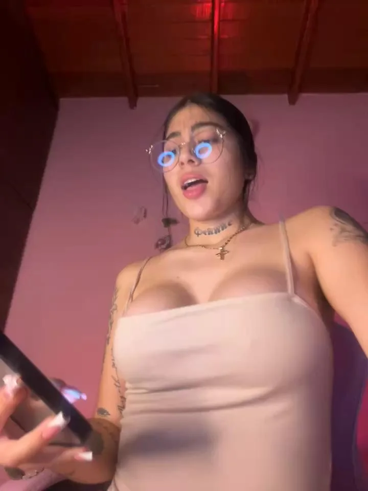 Sarasanders_4Stripchat Porn Cam 2024-01-15