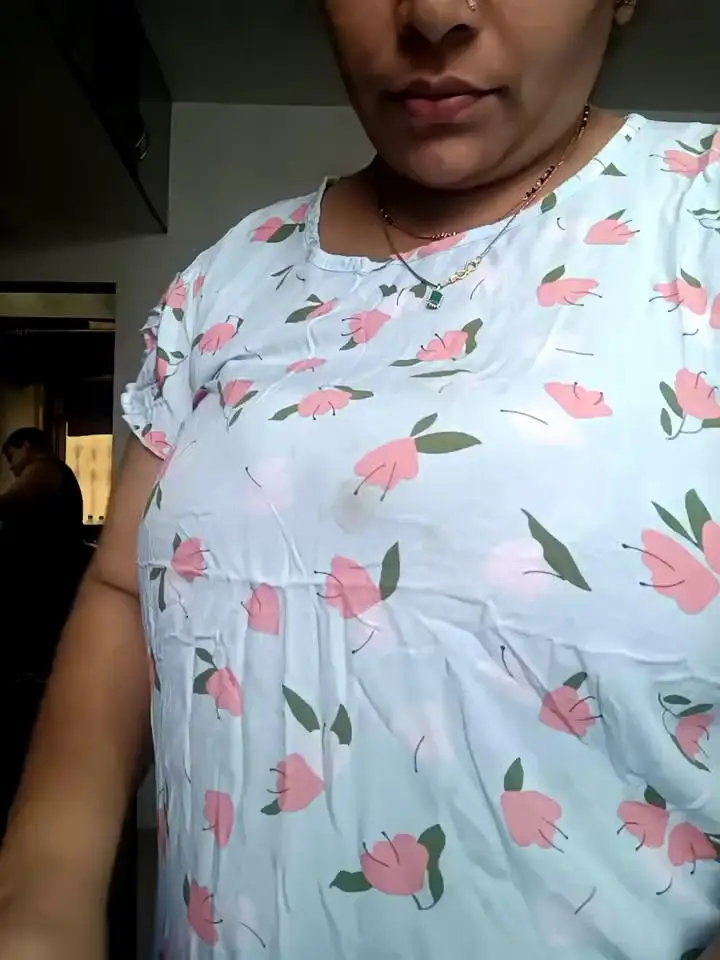 Tarivishu23Stripchat Porn Cam 2023-09-21