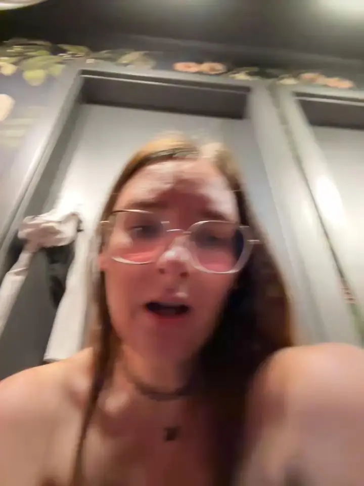 The_SnowwhiteeStripchat Porn Cam 2024-01-31