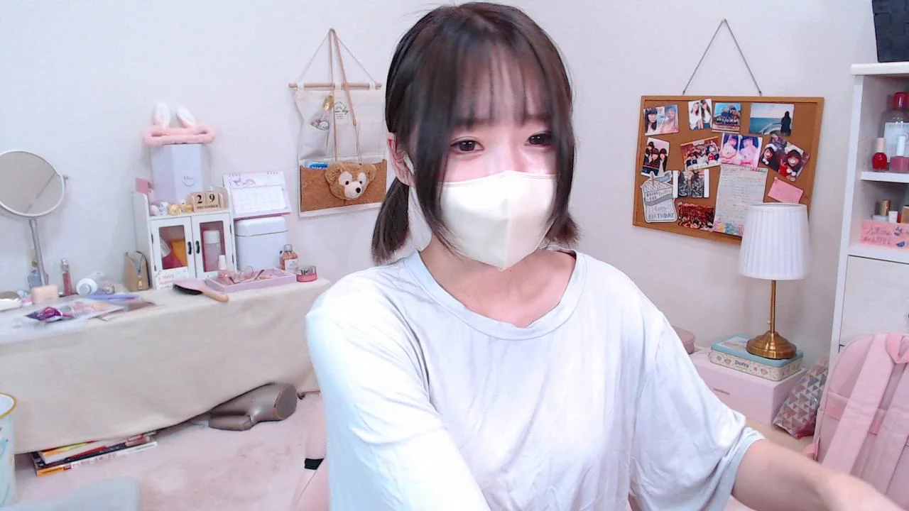 Yui-ChStripchat Porn Cam 2023-12-30