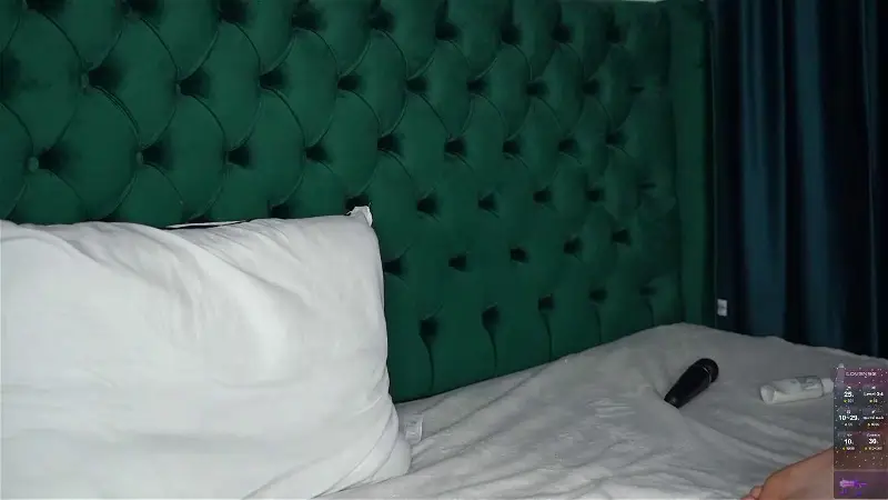 Crystal_ParisStripchat Porn Cam 2024-06-07