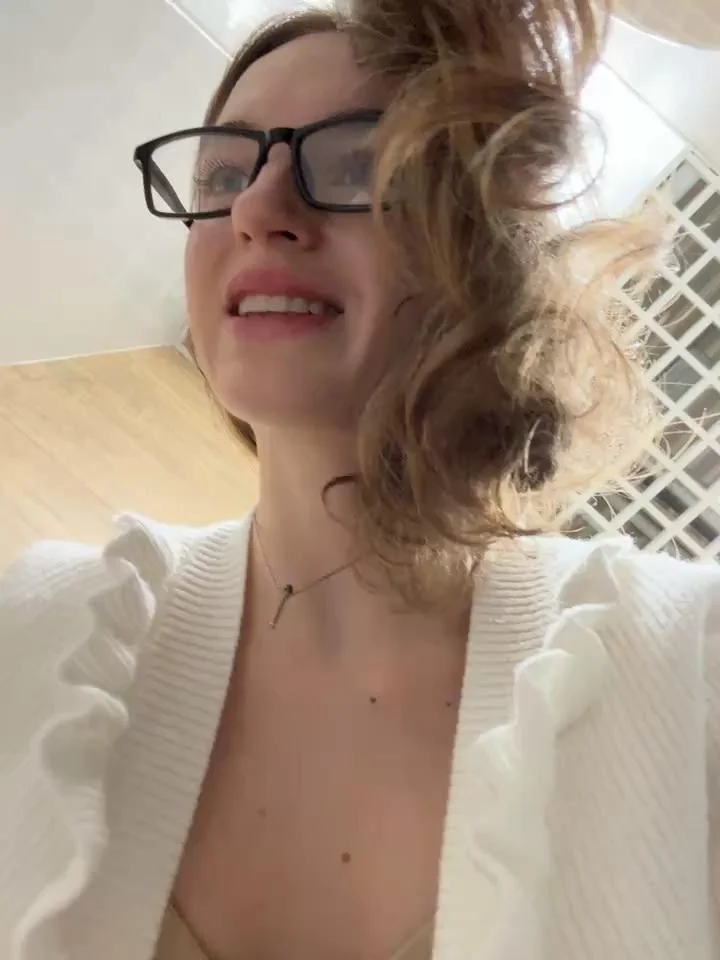 -AngelAri-Stripchat Porn Cam 2024-06-09