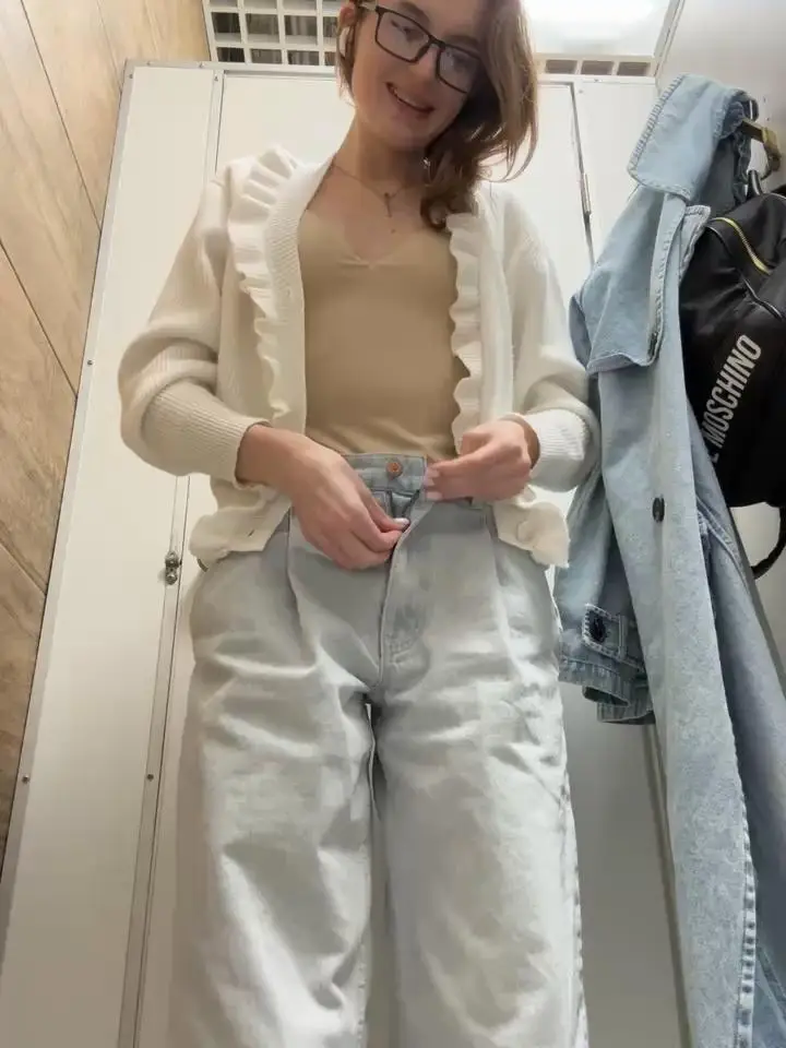 -AngelAri-Stripchat Porn Cam 2024-06-09