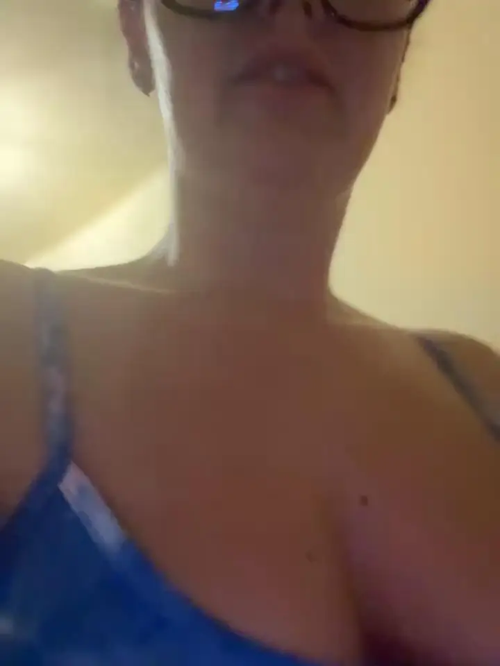 Young_hot_momStripchat Porn Cam 2024-06-09