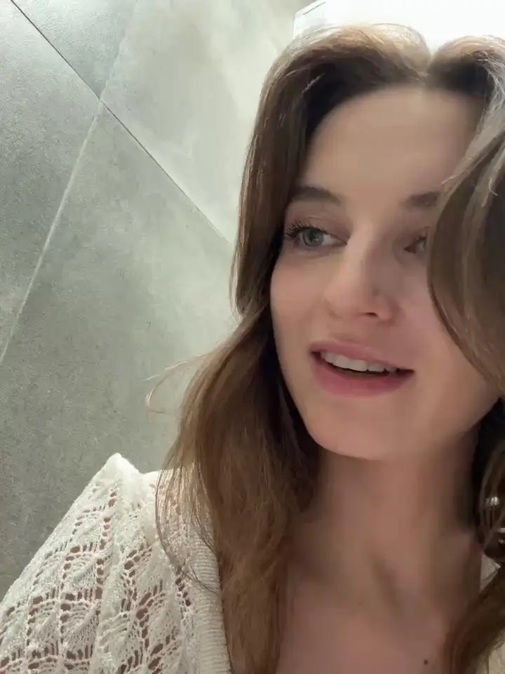 -AngelAri-Stripchat Porn Cam 2024-06-18