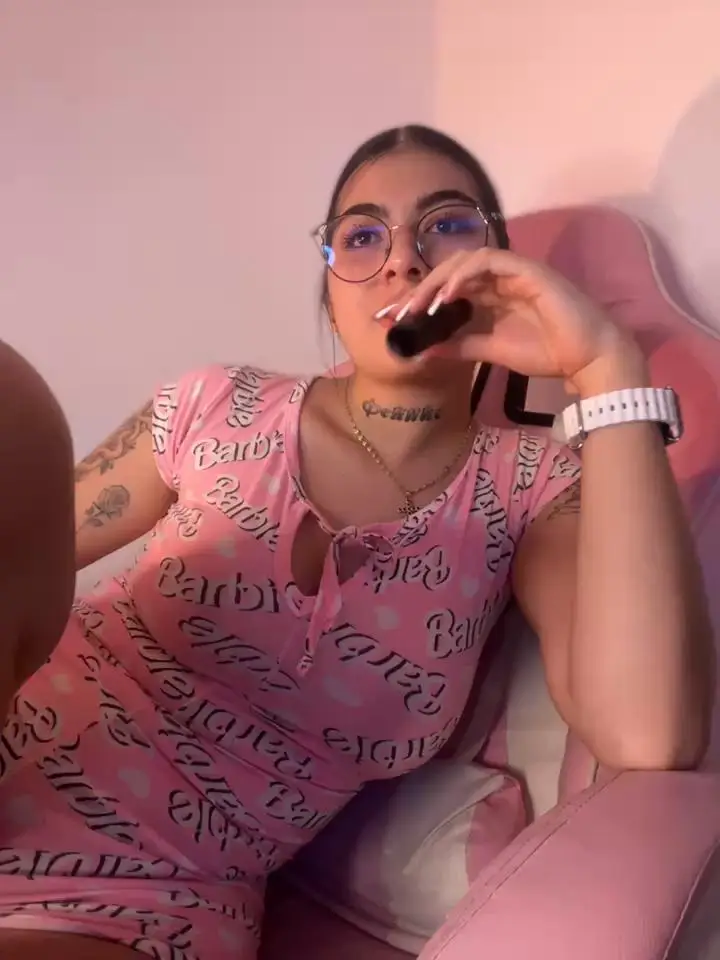 Sarasanders_4Stripchat Porn Cam 2024-06-18