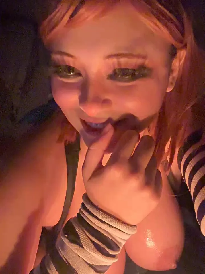 Seraphine23Stripchat Porn Cam 2024-06-18