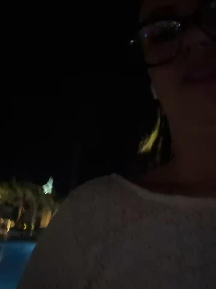 Young_hot_momStripchat Porn Cam 2024-06-18