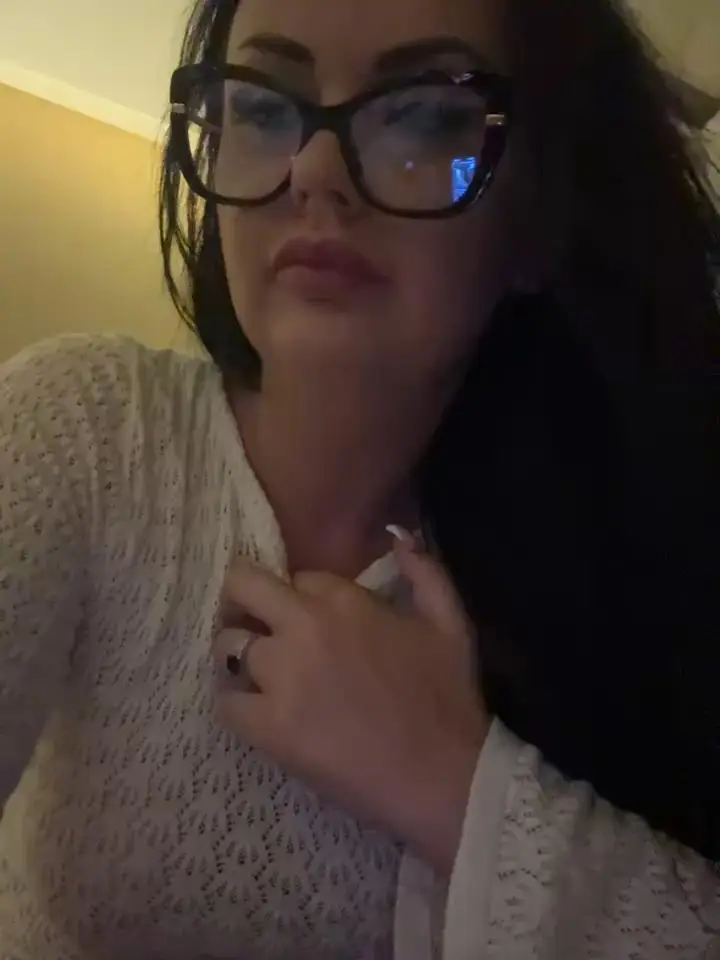 Young_hot_momStripchat Porn Cam 2024-06-18