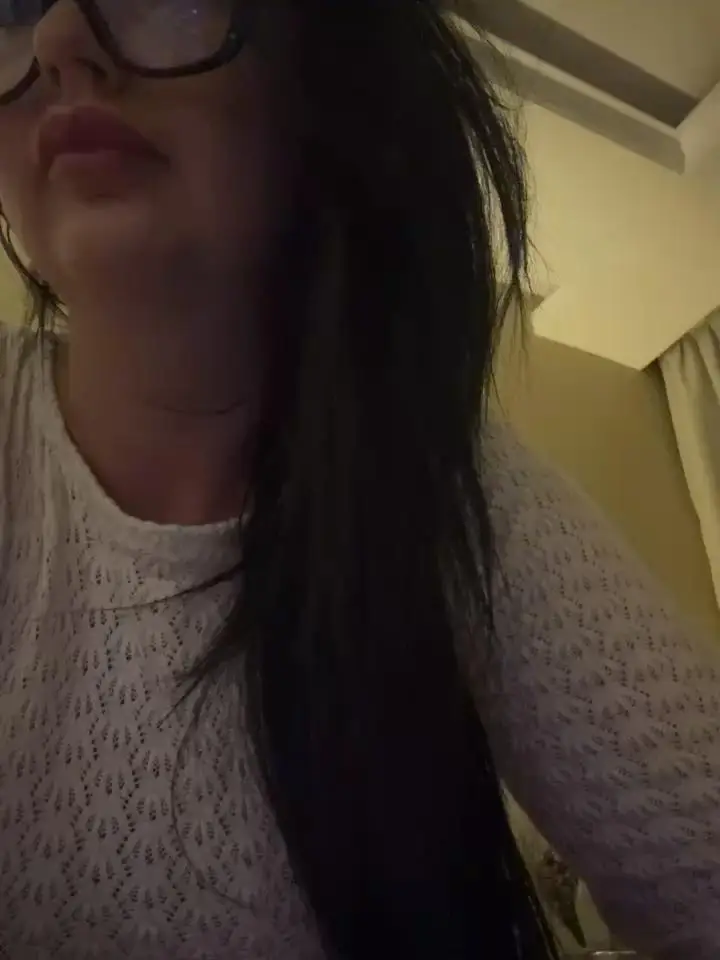 Young_hot_momStripchat Porn Cam 2024-06-18