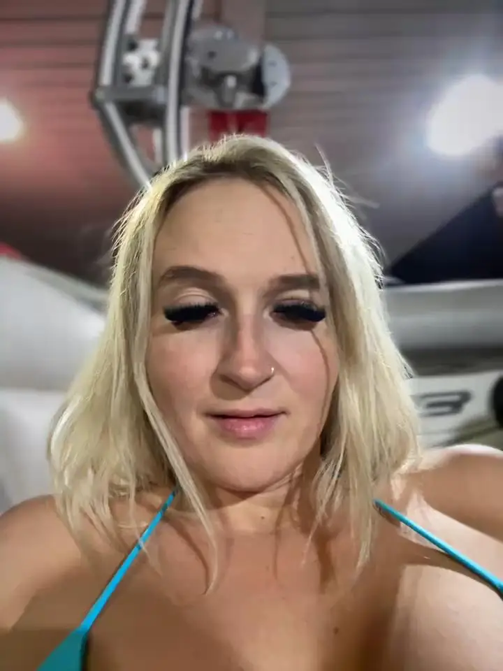 _Rapunzel_Stripchat Porn Cam 2024-06-19